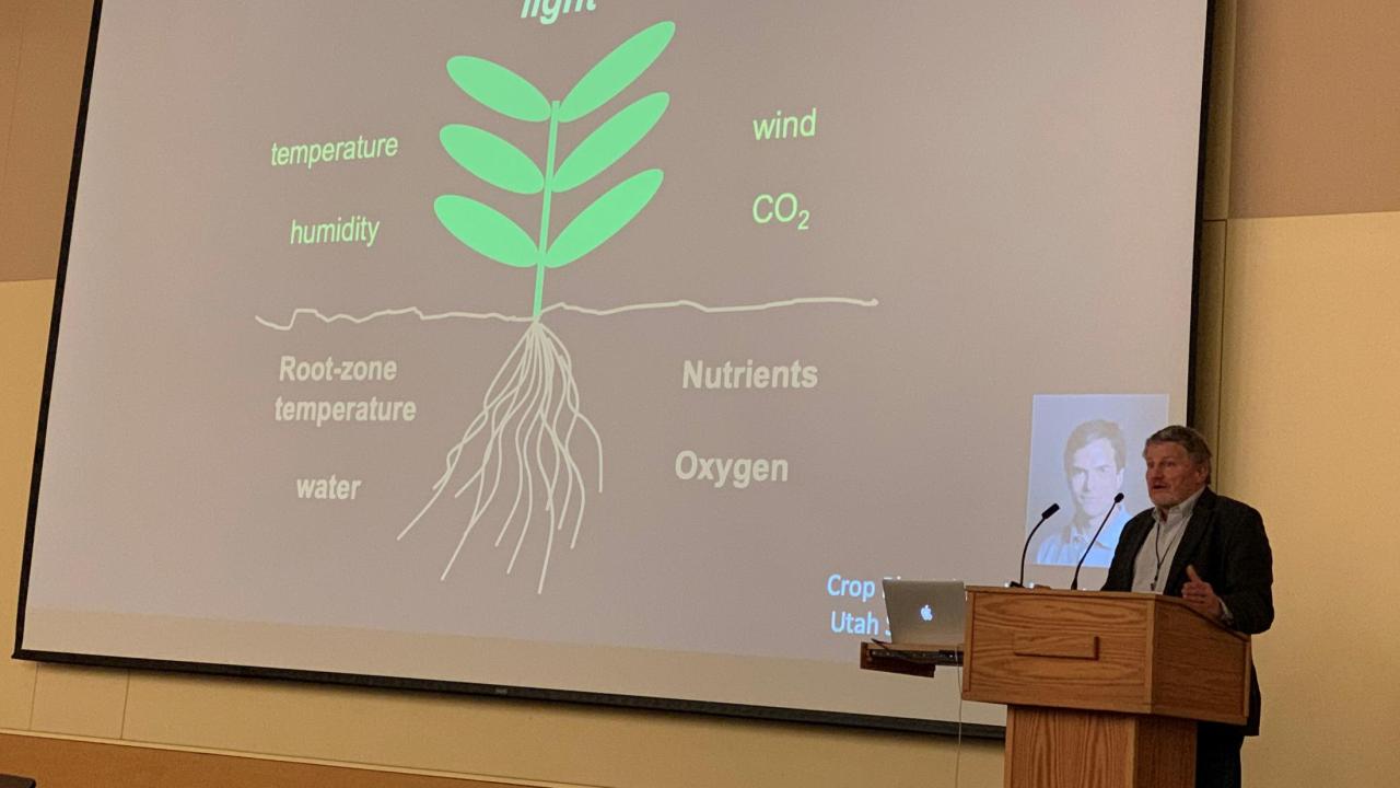Dr. Bruce Bugbee of Utah State speaking at the symposium. Dr. Bruce Bugbee of Utah State speaking at the symposium.